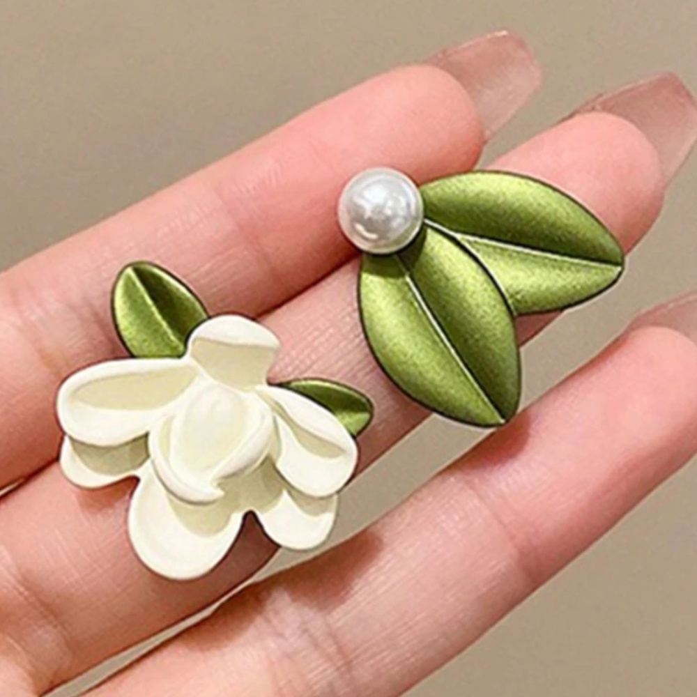 Boho Floral Leaves Mismatched Earrings